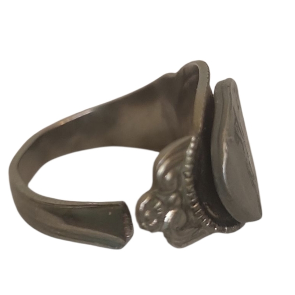 Carefree, AZ Bird Desert Spirit in Flight Spoon Ring - Picture 2 of 3